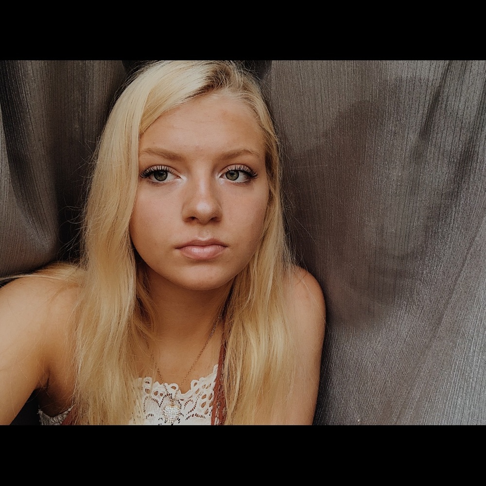 Meet your Posher, Ashley